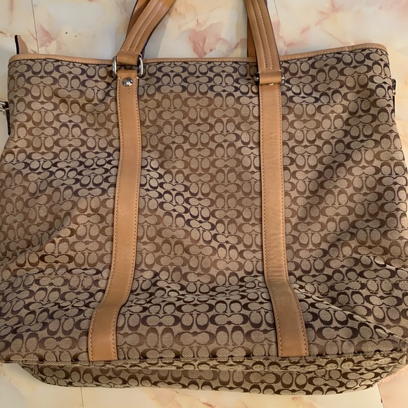 ♦️𝗦𝗢𝗟𝗗♦️ VTG coach large shoulder tote bag - Picture 9 of 16